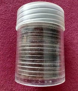 lot 124 image: Roll of (20) 40% Silver Kennedy Half Dollars