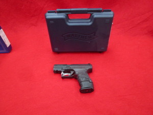 lot 19 image: Walther PPQ 9mm Pistol