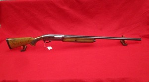 lot 29 image: Remington Arms 11-87 12ga Shotgun