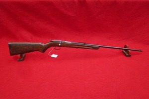 lot 62 image: Remington Arms 33 22LR Rifle