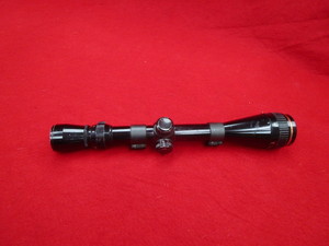 lot 111 image: Simmons 4x-16x40 Scope