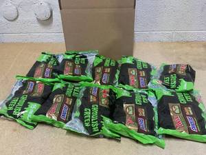 lot 266 image: LOT OF 10 Twix & Snickers Ghoulish Green Chocolates