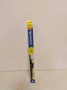 lot 170 image: NEW MICHELIN GUARDIAN 16 WINDSHIELD WIPER