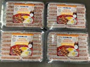 lot 3 image: B - Food Lion Breakfast Sausage Links with Maple Syrup - 12 oz (340 g) - 4-Pack