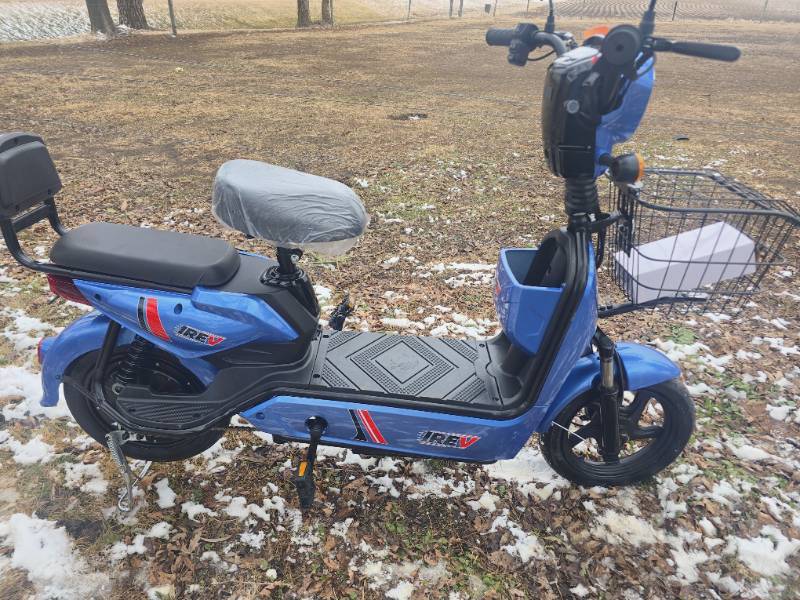 lot 3709 image: SDLANCH Electric Motorcycle (IREV) - Blue