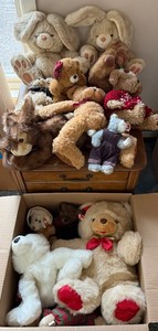 lot 54 image: Assorted Plush Toys Collection - Bears, Rabbits, Polar Bear & Friends