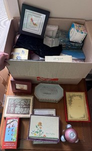 lot 59 image: Decorative stationery & Framed Art - Assorted Keepsakes