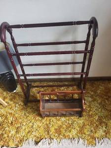 lot 174 image: Vintage Spindle Bed Frame with Matching Magazine Rack - Dark Wood