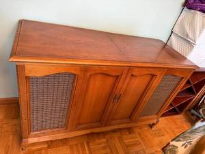 lot 68A image: Vintage Wooden Stereo Console Cabinet with Speaker Panels