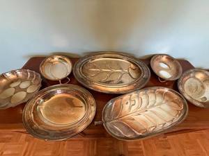 lot 72 image: Vintage Silver-Plated Serving Tray and Bowl Set - Sheffield