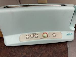lot 115 image: Vintage Cuisinart Toaster with Custom Settings - Bagel, Defrost, Reheat