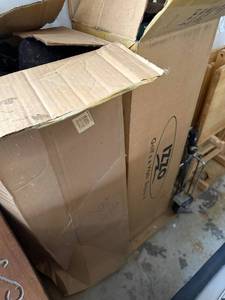 lot 241 image: Izzo Golf Bag and Second Golf Bag in Box