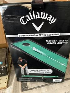 lot 258A image: Callaway 8 Putting Mat with Opti-Speed Ramp