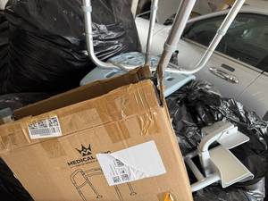 lot 263 image: Medical King Toilet Safety Rail & HEPO Bathtub Safety Rail and Tub Seat