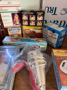 lot 304 image: Assorted Kitchen Gadgets Bundle Easy-Cook, Wraptastic, Brownie Baker & More