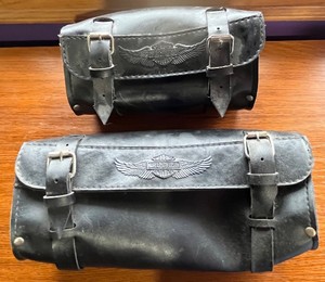 lot 21 image: Harley-Davidson Wing Logo Leather Saddlebags - Pair