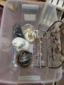 lot 97 image: home decor lot