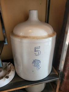 lot 151 image: Buckeye Pottery Co Blue Ribbon Brand Macomb IL Ceramic Jug 5