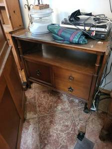 lot 180 image: Vintage Solid Wood Sideboard Credenza