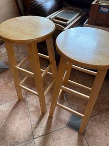 lot 231 image: Stools - Natural Wood Round-Seat BarCounter Stools with Ladder Footrests (Pair)
