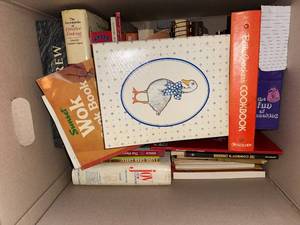 lot 338 image: Betty Crocker Cookbooks Collection - The Heart Healthy Cookbook & More Assorted Titles