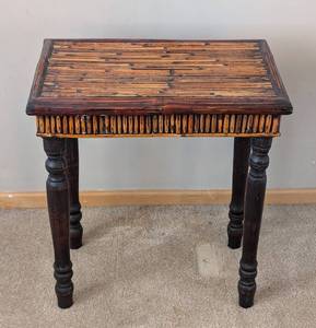 lot 132 image: UL - Accent Table, Dark Wood with Turned Legs