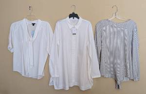 lot 136 image: UL - Ann Taylor & J.Jill Petite Medium Shirts (Lot of 3)