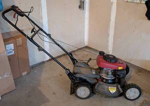 lot 209 image: G - Craftsman EZ Walk Lawn Mower - Honda GCV160 Engine, Gas-Powered
