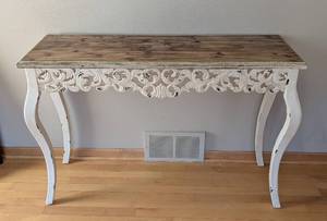 lot 17 image: ML - Console Table - Carved White Apron