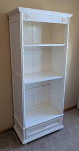lot 56 image: UL - Simply Shabby Chic White Bookshelf with Drawer