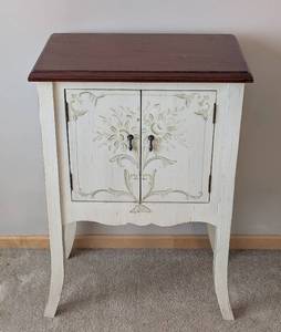 lot 59 image: UL - Cream Painted Cabinet Table - Floral Carved Doors