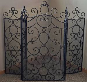 lot 23K image: LR - Wrought Iron 5-Panel Folding Fireplace Screen