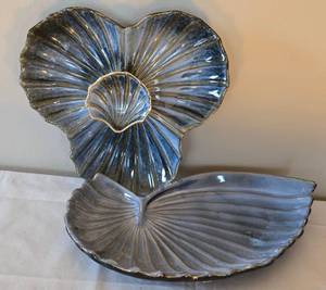 lot 163K image: O2 - Home Essentials and Beyond Shell-Shaped Dishes Pair