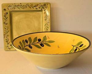 lot 177K image: DR - Pier 1 Imports Olive Hand-Painted Round Bowl