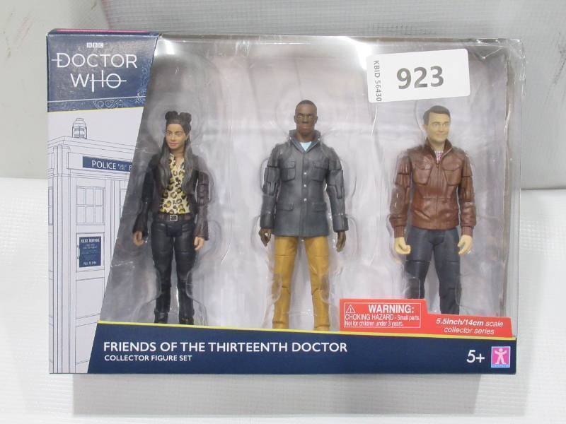 lot 923 image: NEW Doctor Who Friends Of The Thirteenth Doctor Collection Action Figure Set -KhanSinclairOBrien