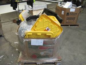 lot 109 image: Pallet of Store Overstock and Ecommerce Product and Returns