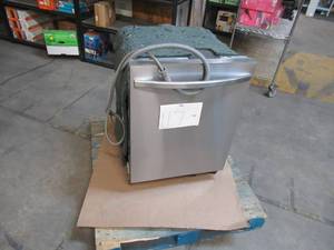 lot 117 image: Untested Samsung DW80CG4051SR Dishwasher - SOLD AS-IS