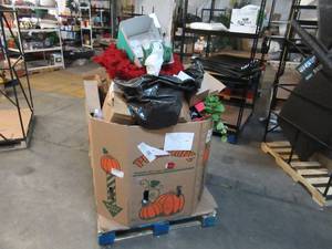 lot 128 image: Pallet of Store Overstock and Ecommerce Product and Returns