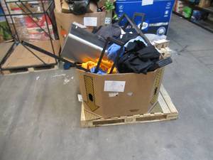 lot 130 image: Pallet of Store Overstock and Ecommerce Product and Returns