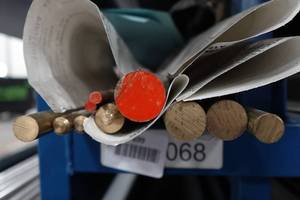 lot 699 image: Brass Round Bar Stock