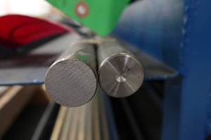 lot 723 image: 304 Stainless Steel Round Bar Stock - 1, 12 Linear Feet