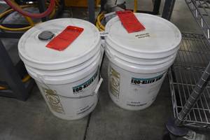 lot 313 image: QualChem Eqo-Kleen SMP Cleaner