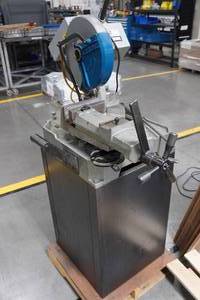 lot 300 image: Rong-Fu RF-315CS-42 3-Phase Heavy Duty Circular Saw on Stand