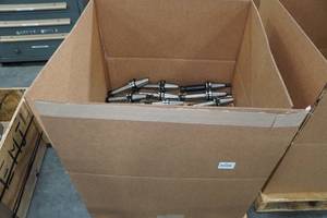 lot 380 image: CNC Machine Tool Holders