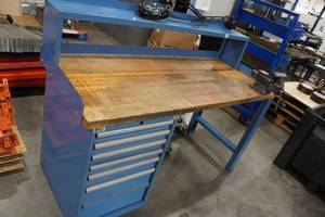 lot 312 image: Industrial Workstation with Bench Vise and Built-In Tool Box