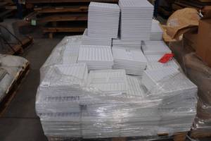 lot 387 image: Pallet of Plastic Part Holding Trays