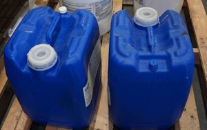 lot 408 image: 10 Gallons CitriSurf 2250 Stainless Steel Cleaner