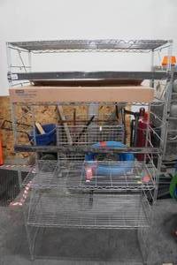 lot 392 image: Wire Warehouse Shelving