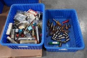 lot 731 image: Large Assortment of Cutting Consumables