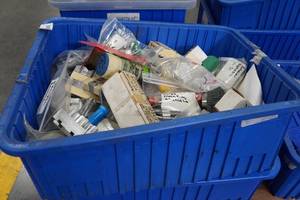 lot 735 image: Large Assortment of Cutting Consumables